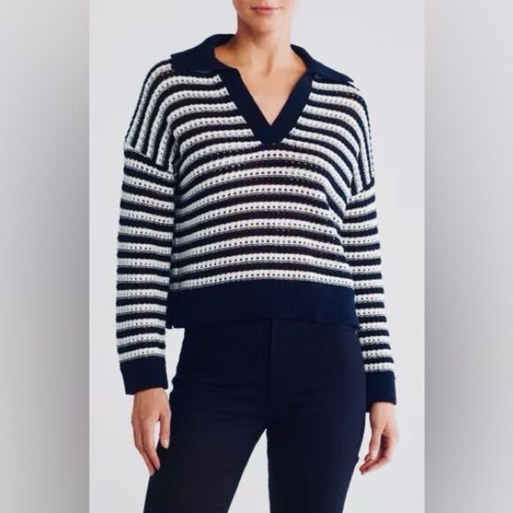 Embossed Striped Split V Neck Knit Sweater in Navy and White L - Picture 2 of 12